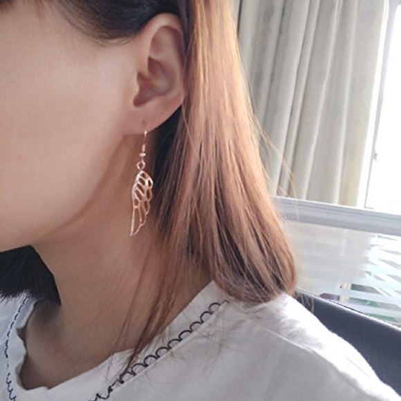 Elegant Angel Wing Drop Earrings - Picture 5 of 5